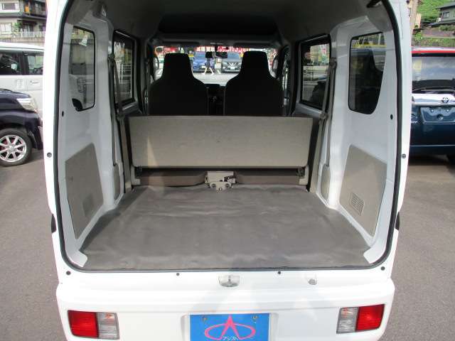 Nissan NV100 Clipper 10