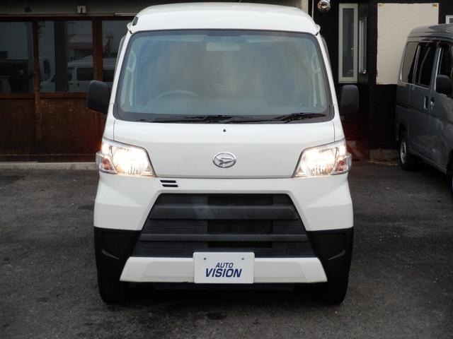 Daihatsu Hijet Cargo 3