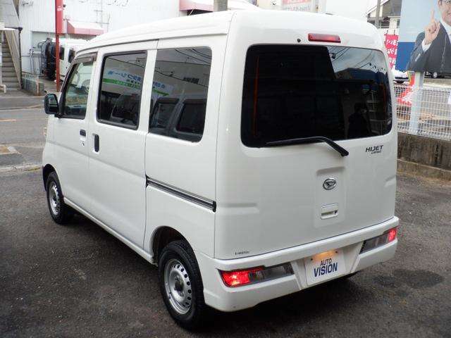 Daihatsu Hijet Cargo 7