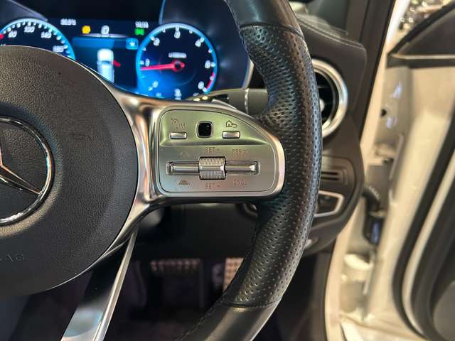 Mercedes-Benz GLC 11