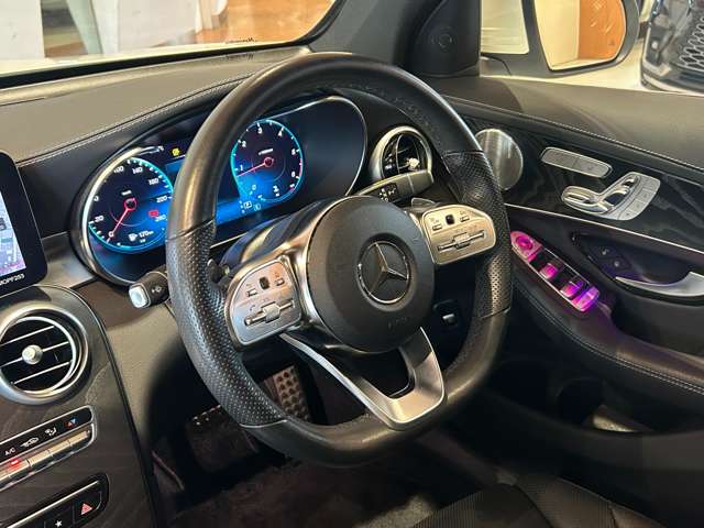 Mercedes-Benz GLC 9