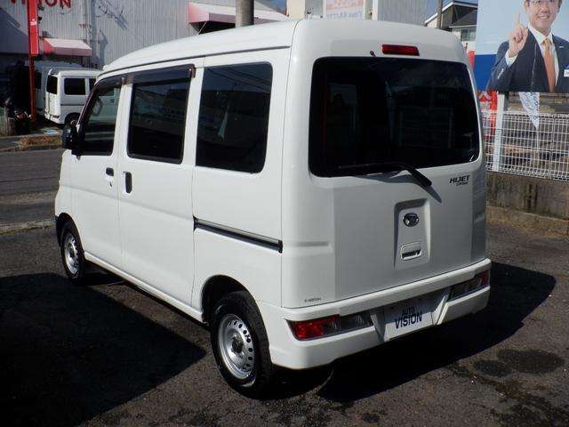 Daihatsu Hijet Cargo 7