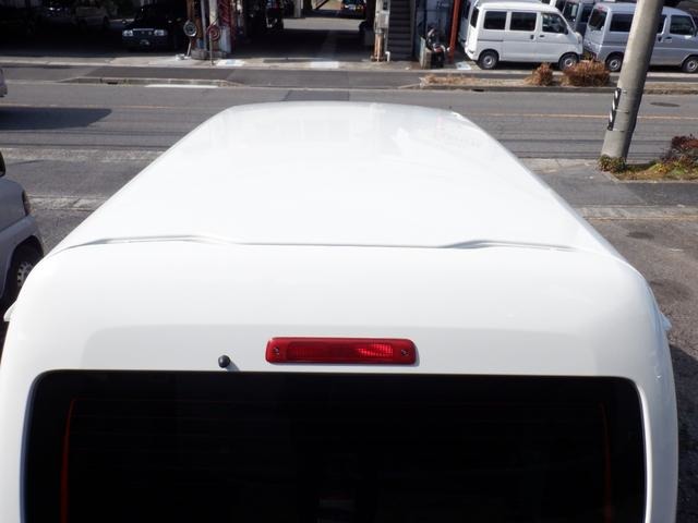 Daihatsu Hijet Cargo 10