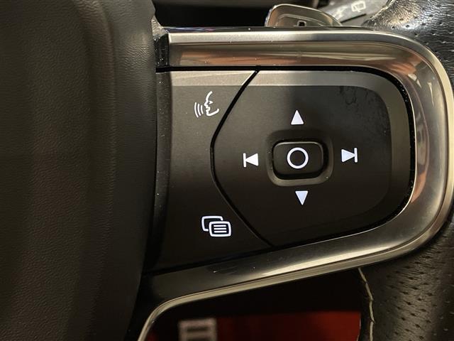 Volvo XC40 12