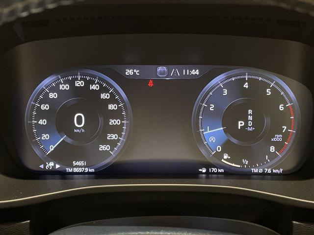Volvo XC40 10