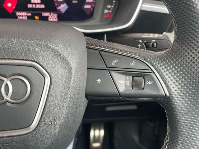 Audi Q3 9