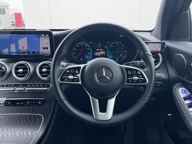 Mercedes-Benz GLC 8