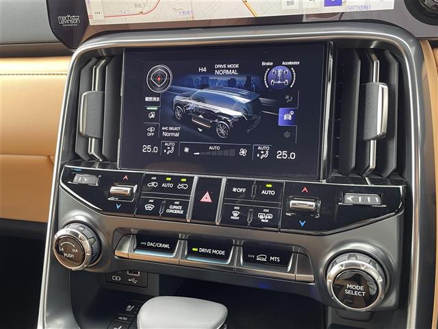 Lexus LX 10