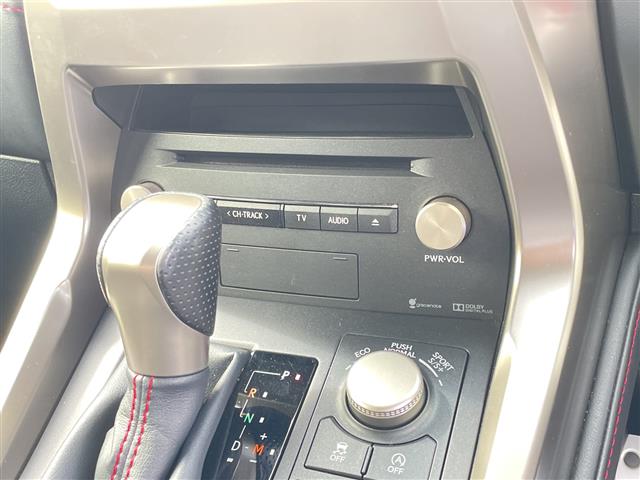 Lexus NX 8