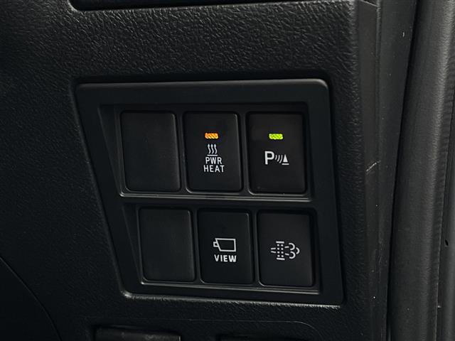 Toyota Hilux 12