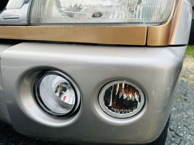 Mitsubishi Pajero Mini 12