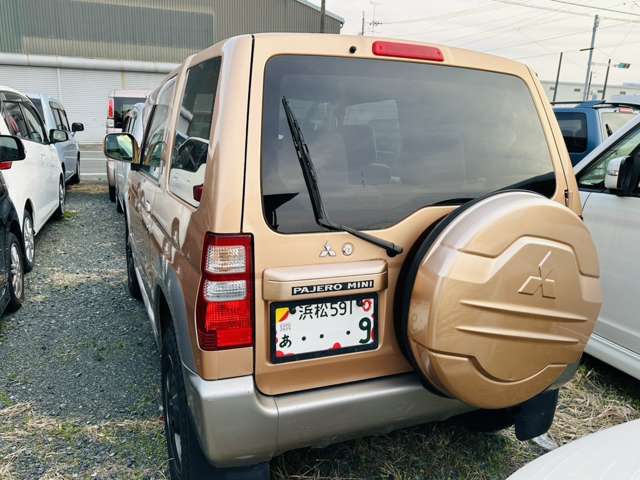 Mitsubishi Pajero Mini 4