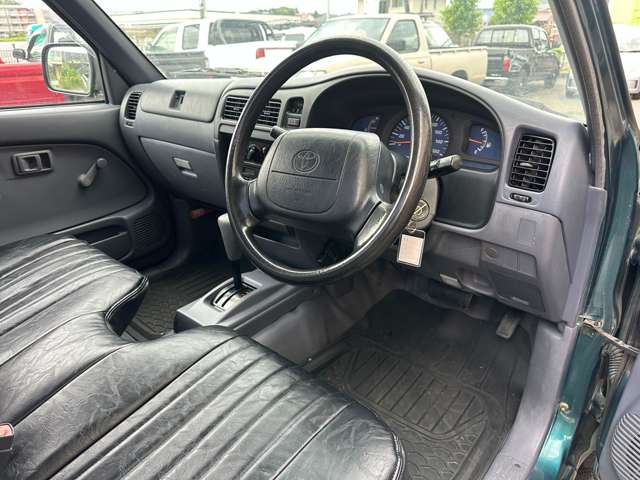 Toyota Hilux 11