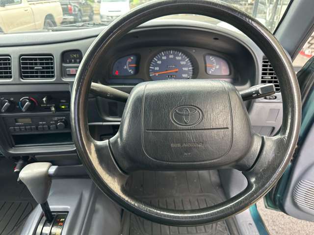 Toyota Hilux 12