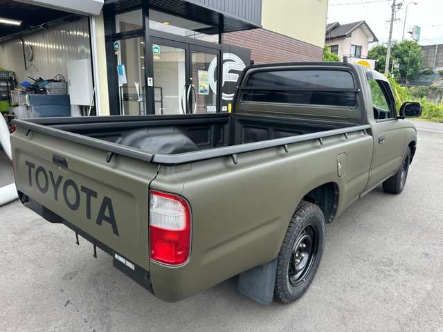 Toyota Hilux 6