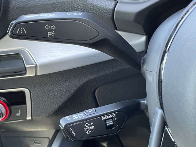 Audi Q2 11