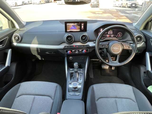 Audi Q2 5