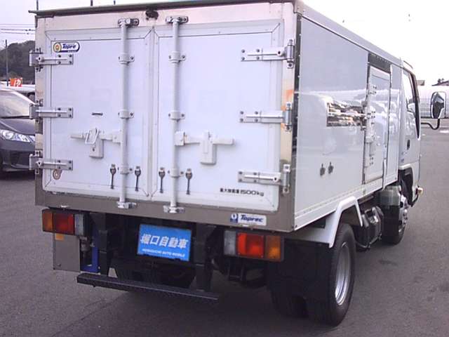Isuzu Elf 6