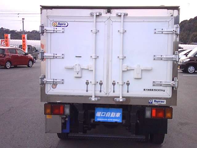 Isuzu Elf 7