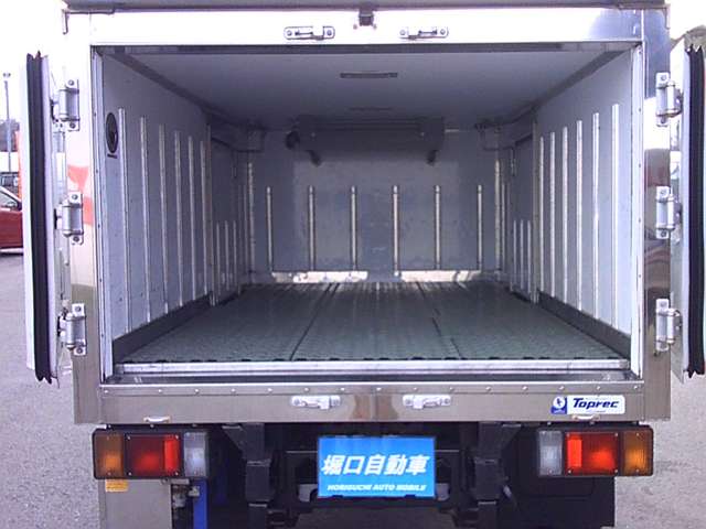 Isuzu Elf 9