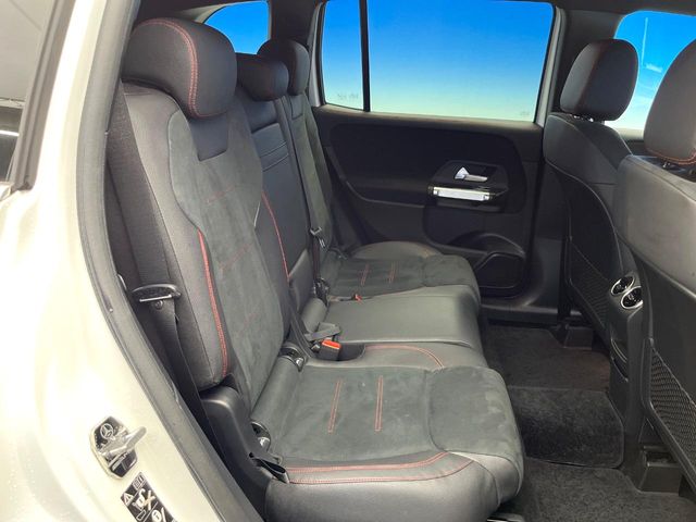 Mercedes-Benz GLB 10