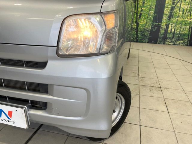 Daihatsu Hijet Deck Van 7