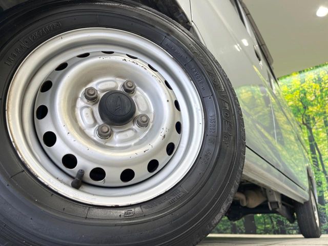 Daihatsu Hijet Deck Van 8
