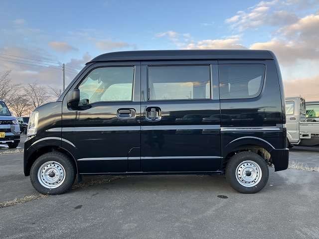 Suzuki Every 8