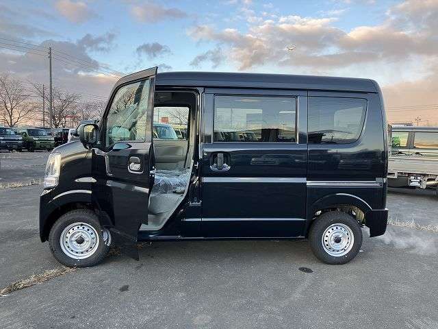 Suzuki Every 9