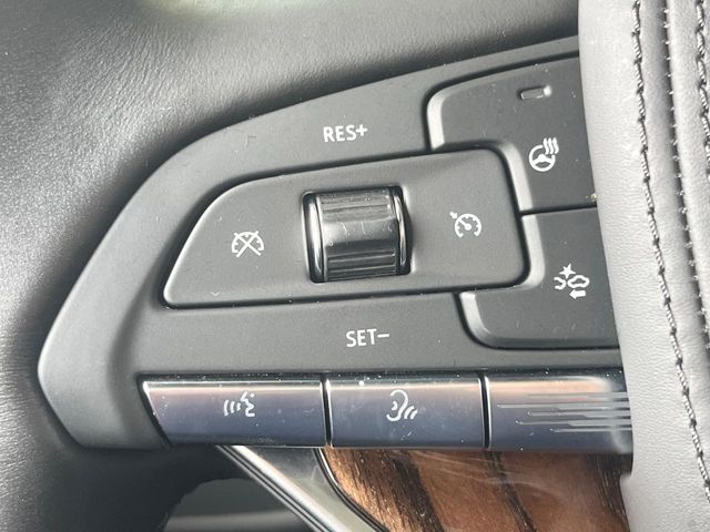 Cadillac エスカレード 6