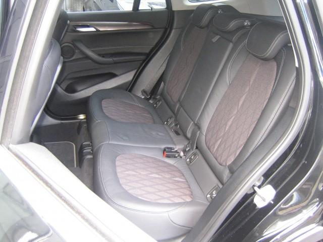 BMW X1 12