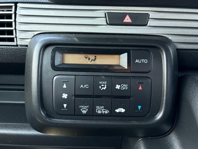 Honda N-VAN 12