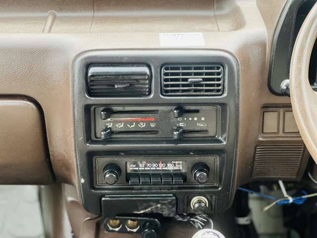 Daihatsu Hijet Van 10