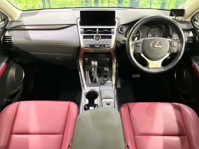 Lexus NX 2
