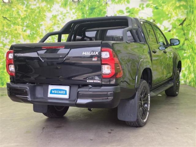 Toyota Hilux 6