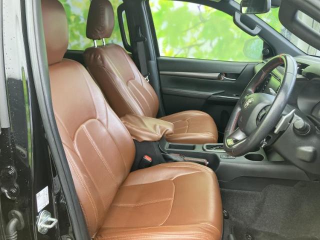 Toyota Hilux 7