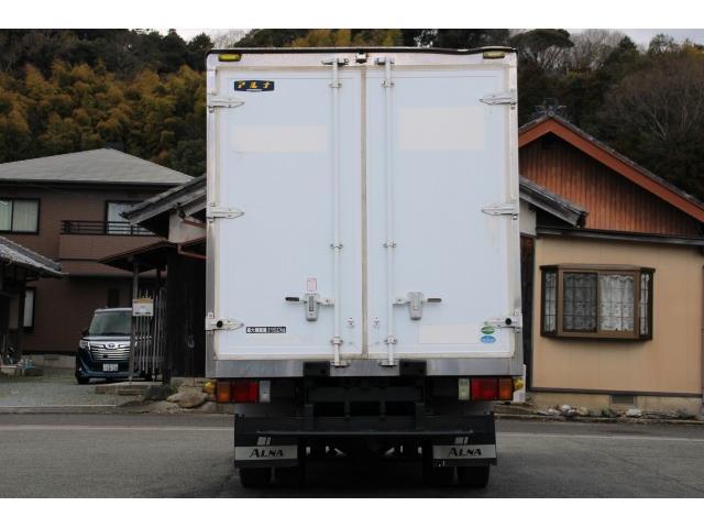 Isuzu Elf 5