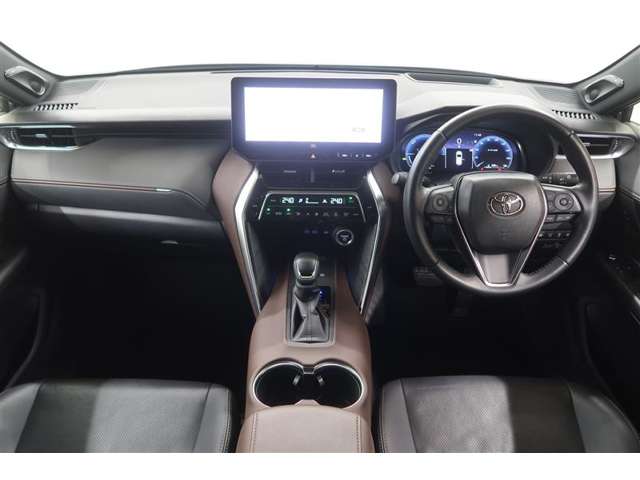 Toyota Harrier 4
