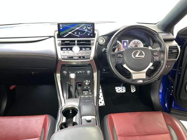 Lexus NX 10