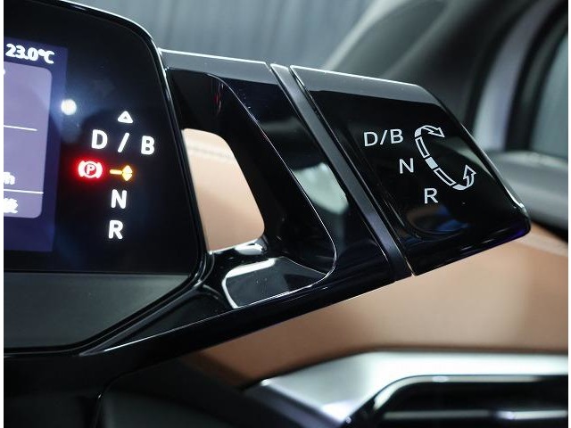 Volkswagen ID.4 12