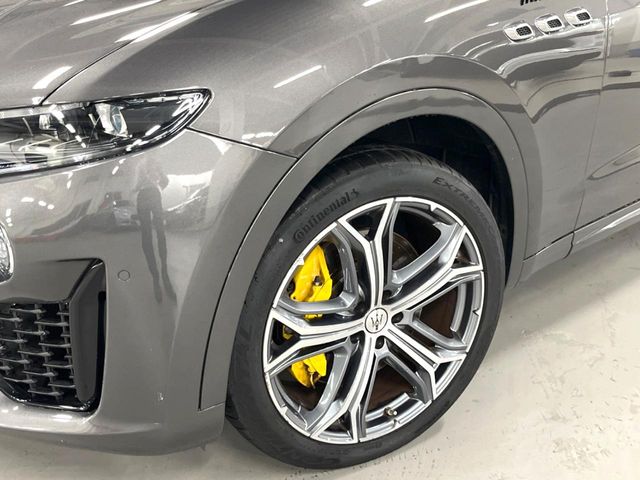 Maserati Levante 5
