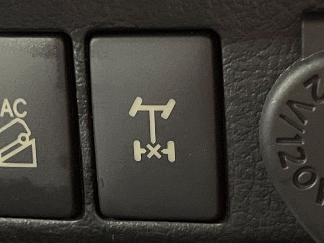Toyota Hilux 8