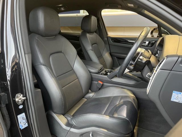 Porsche Cayenne 9