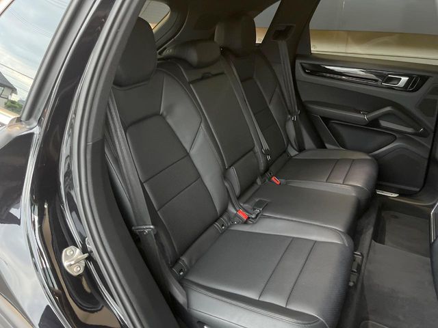 Porsche Cayenne 10