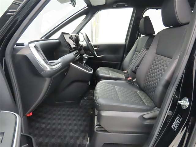 Toyota Voxy 11