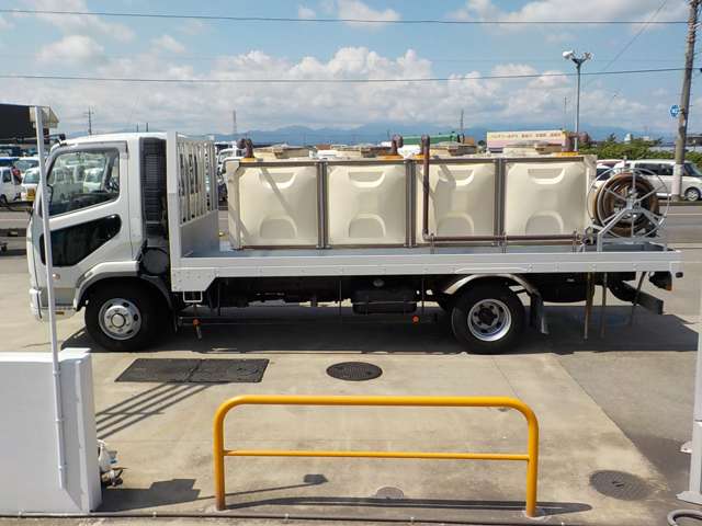 Mitsubishi Fuso Fighter 2