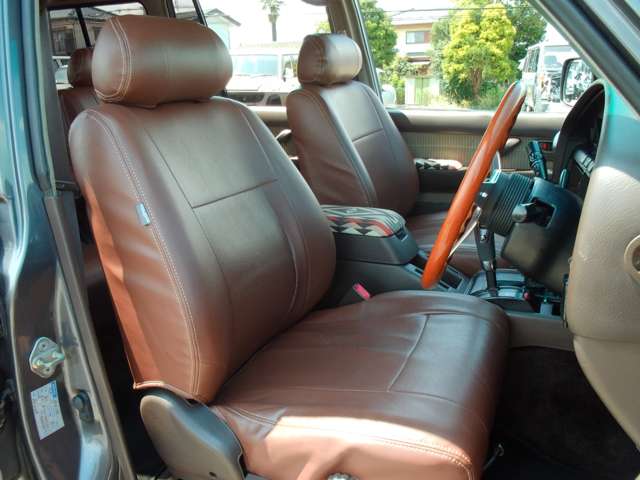 Toyota Land Cruiser 80 11