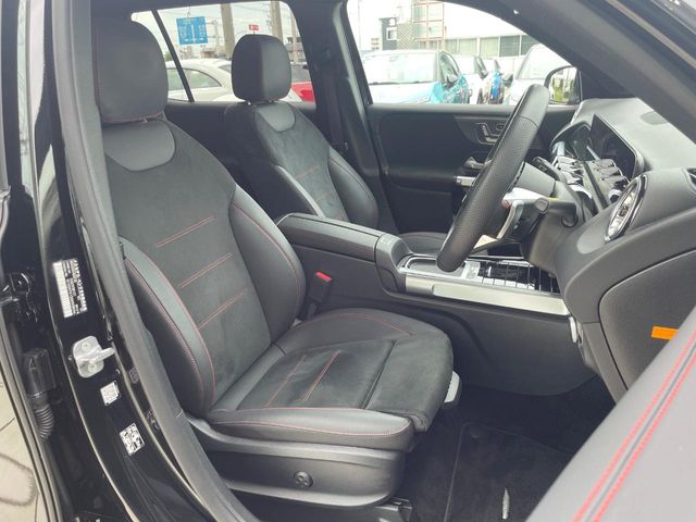 Mercedes-Benz GLB 9