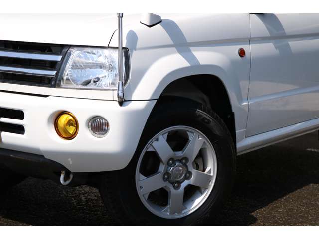 Mitsubishi Pajero Mini 6