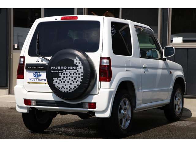 Mitsubishi Pajero Mini 7